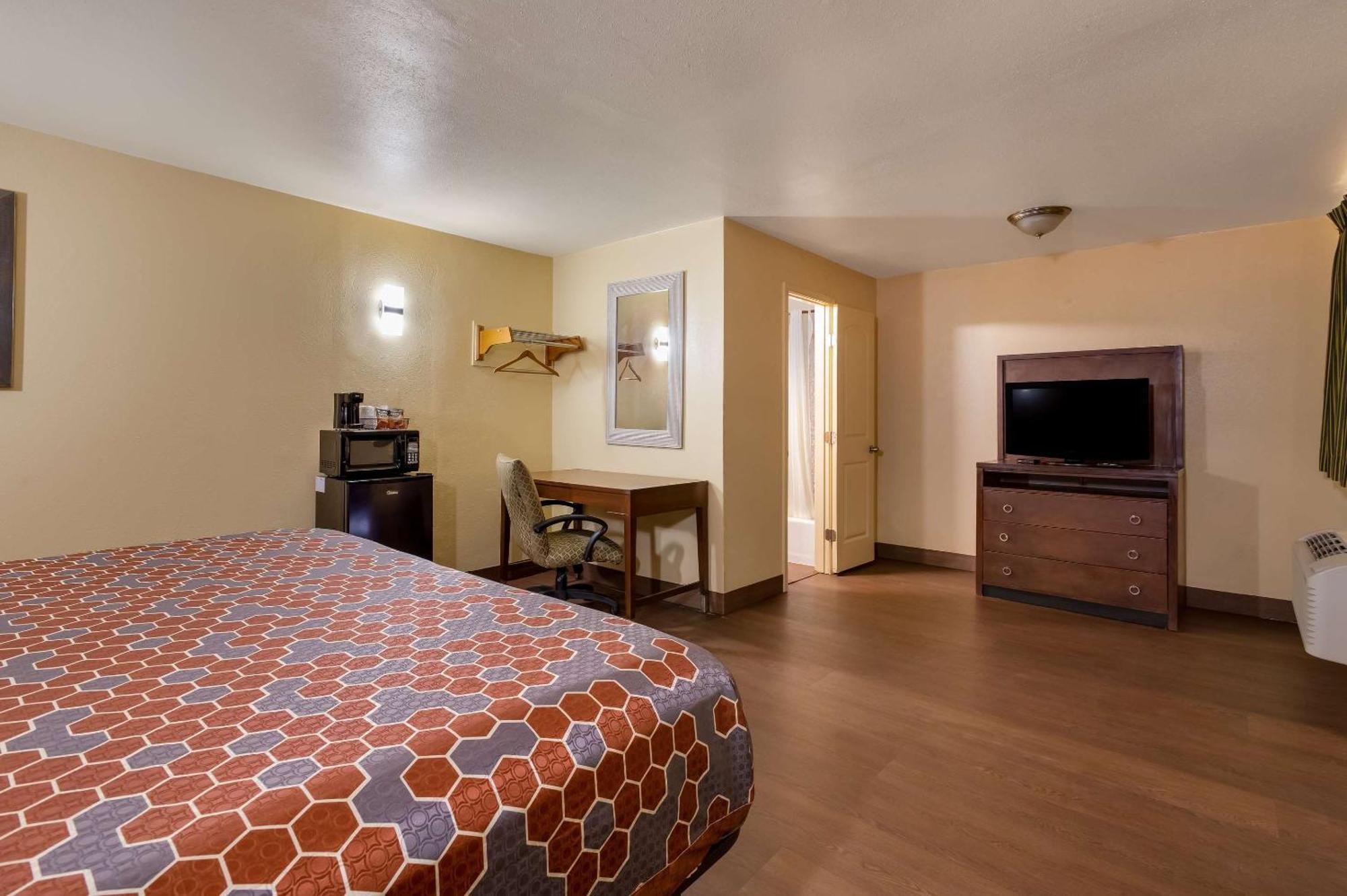 ניו אורלינס Rodeway Inn & Suites East מראה חיצוני תמונה